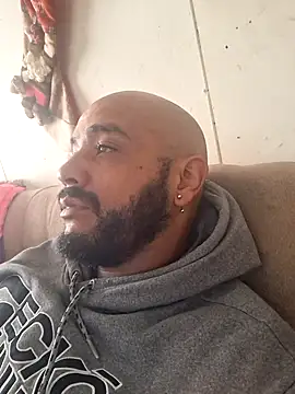 cucho1987 online show from 11-19-25, 02:39