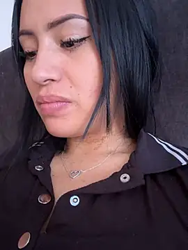 Snapshot of Sara_luna_ chatting on 12-29-24, 02:10 Sara luna  online show from 12-29-24, 02:10