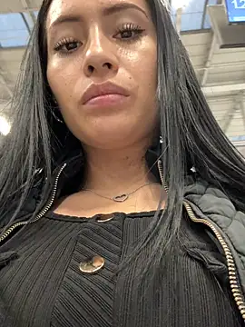 Snapshot of Sara_luna_ chatting on 03-01-25, 02:55 Sara luna  online show from 03-01-25, 02:55