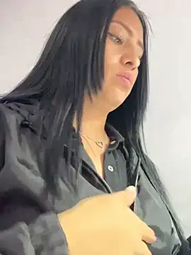 Snapshot of Sara_luna_ chatting on 03-19-25, 04:13 Sara luna  online show from 03-19-25, 04:13