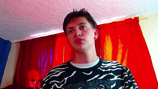 GabyThoms online show from 12-31-24, 02:58