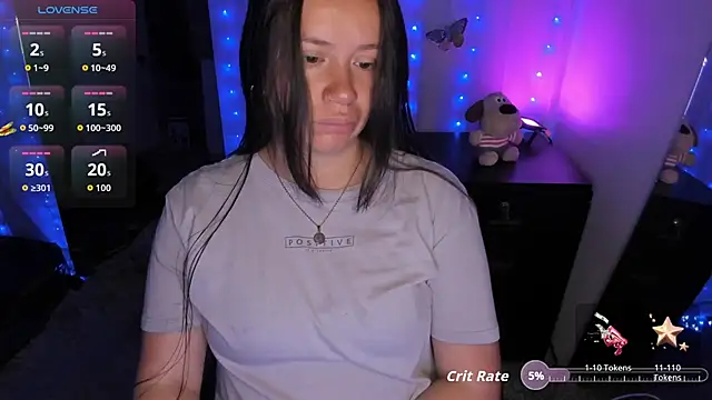 Snapshot of milysauria1 chatting on 10-24-25, 11:17 milysauria1 online show from 10-24-25, 11:17