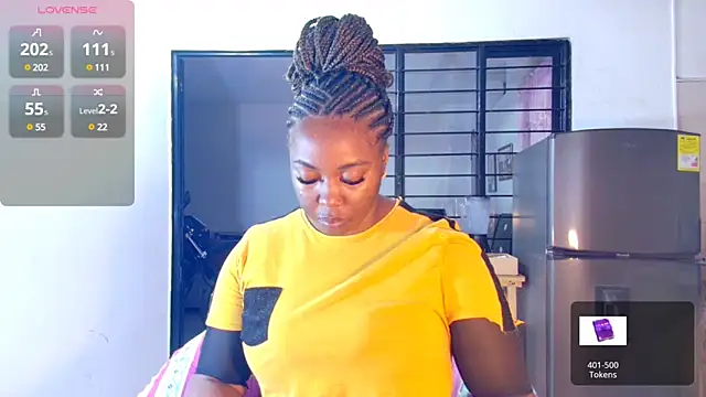 Snapshot of CiaraEbony chatting on 03-11-25, 12:44 CiaraEbony online show from 03-11-25, 12:44