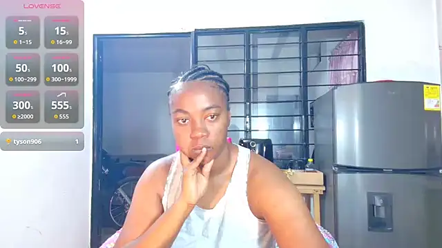 CiaraEbony online show from 04-06-26, 08:15