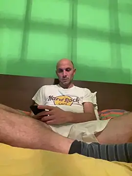 Snapshot of tubfunaske chatting on 10-29-25, 06:53 tubfunaske online show from 10-29-25, 06:53