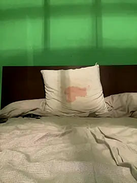 Snapshot of tubfunaske chatting on 11-22-25, 05:50 tubfunaske online show from 11-22-25, 05:50