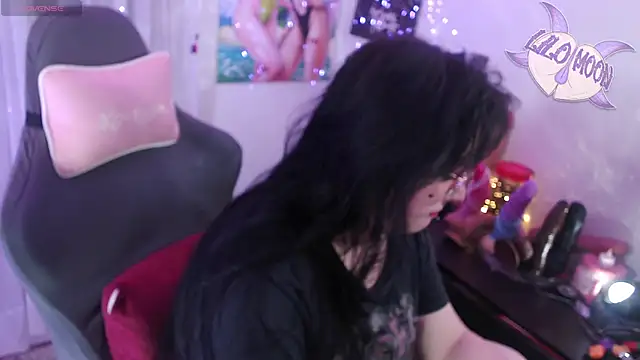 LiloMoon69 online show from 06-04-26, 07:03