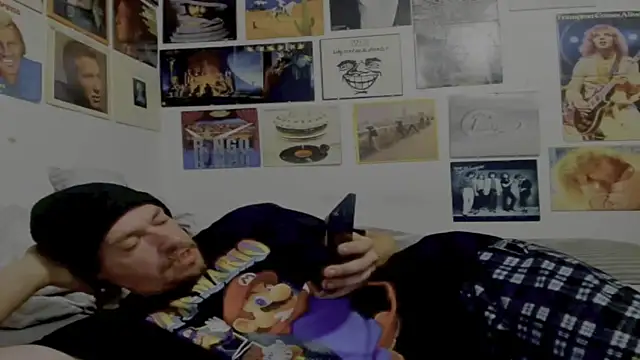 cloudyystar666 online show from 11-28-25, 06:05