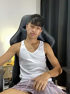  CamiloBass online show from 05-16-26, 07:12