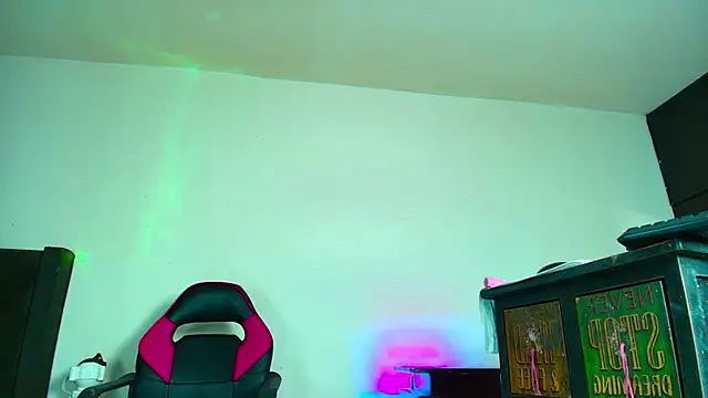 DIRTYCOUPLE S7 online show from 10-16-25, 01:50