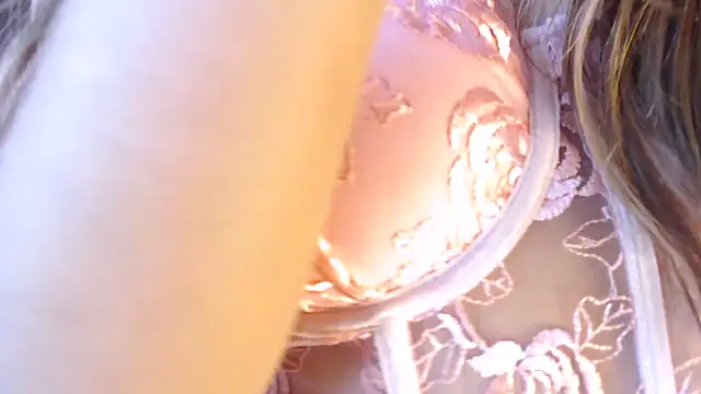 NicoleHaley online show from 09-16-25, 01:34