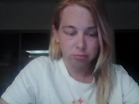 burrkitty online show from 10-06-25, 03:37