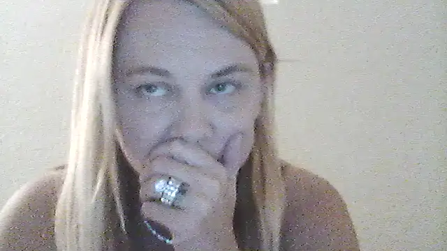 burrkitty online show from 01-08-26, 09:44