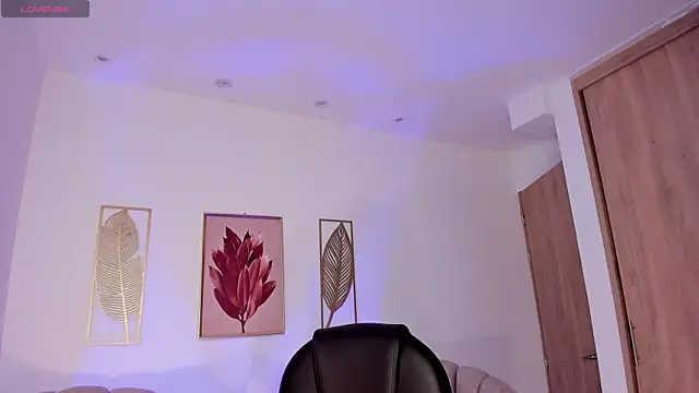 amelie jhons online show from 04-16-26, 11:29