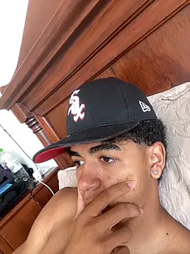 JoanG10 online show from 10-10-25, 05:45