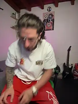 Valentino Xander online show from 12-19-25, 01:56