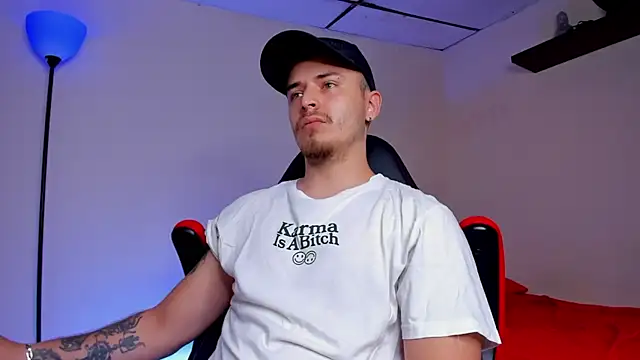 james connor2 online show from 09-29-25, 06:46