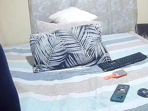 slender sweet online show from 04-16-26, 12:06