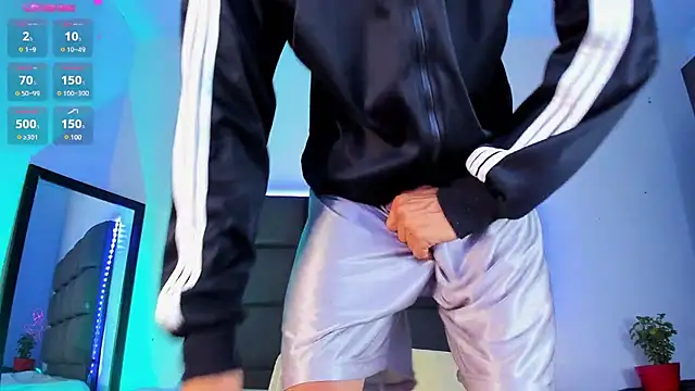 Snapshot of steven_hott8 chatting on 02-28-25, 03:37 steven hott8 online show from 02-28-25, 03:37