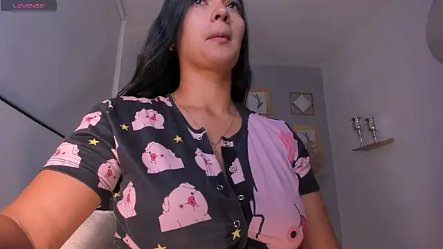 NatyFerrer  online show from 05-15-26, 03:35