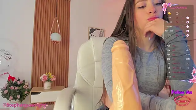 TiffanyWright online show from 01-23-25, 05:10