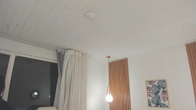 TiffanyWright online show from 12-04-25, 02:15