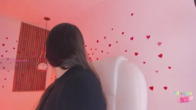 Snapshot of TiffanyWright chatting on 02-17-26, 01:18 TiffanyWright online show from 02-17-26, 01:18