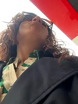 ValeriEvan online show from 09-08-25, 03:11