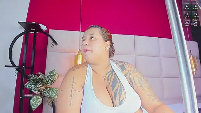 Amberluy online show from 02-11-26, 07:41