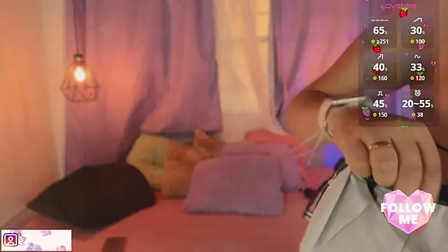 Snapshot of Wild_lilhy chatting on 09-22-25, 07:38 Wild lilhy online show from 09-22-25, 07:38