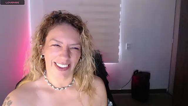 steisyhills online show from 12-09-24, 12:19