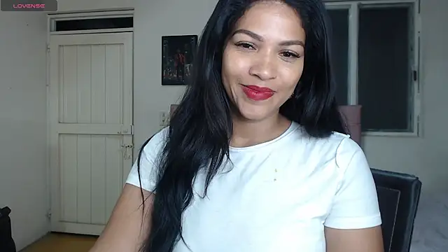 Snapshot of makennaa_ chatting on 05-07-26, 10:09 makennaa online show from 05-07-26, 10:09