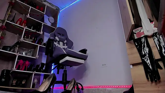 Snapshot of angelica_sparks chatting on 03-09-25, 06:39 angelica sparks online show from 03-09-25, 06:39