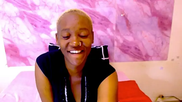 Snapshot of EbonyOlive69 chatting on 10-19-25, 05:24 EbonyOlive69 online show from 10-19-25, 05:24