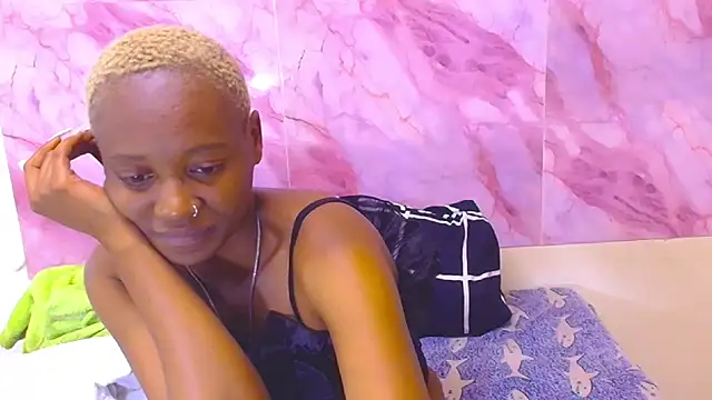 Snapshot of EbonyOlive69 chatting on 10-22-25, 05:19 EbonyOlive69 online show from 10-22-25, 05:19