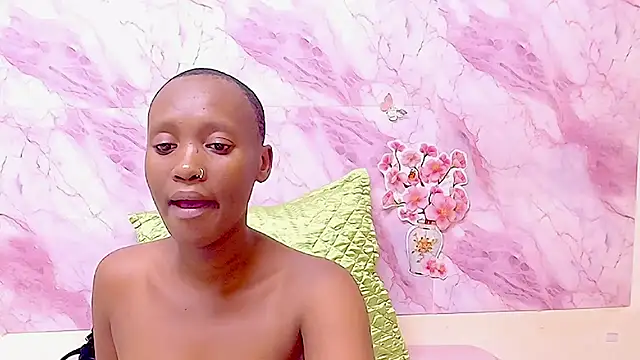 Snapshot of EbonyOlive69 chatting on 01-11-26, 05:29 EbonyOlive69 online show from 01-11-26, 05:29