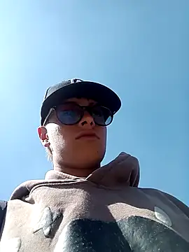 Cuervo maniaco online show from 01-18-25, 06:21