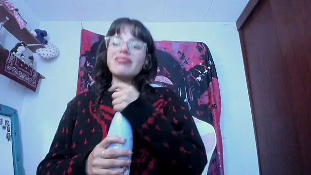 Lucyfx666 online show from 05-26-26, 07:15