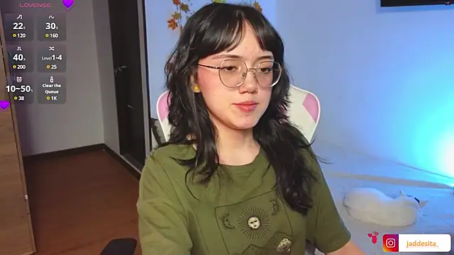 suzumi   online show from 01-23-25, 06:39