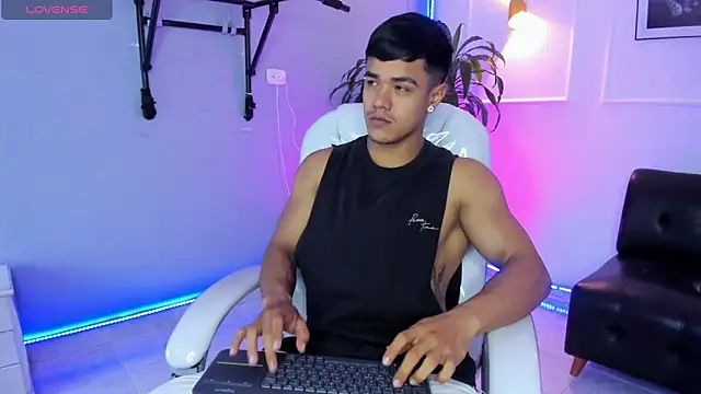 Rob saenz  online show from 11-25-25, 02:28