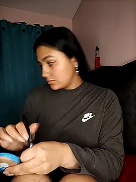 Nahiara velez online show from 02-25-25, 11:22