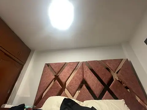 Snapshot of Candy_sexyy chatting on 01-08-25, 05:59 Candy sexyy online show from 01-08-25, 05:59