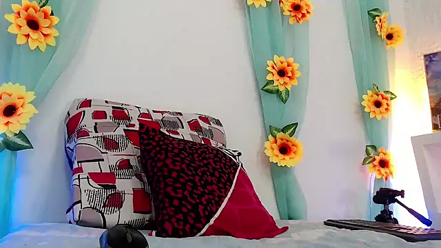 victoria jones online show from 02-11-25, 07:27