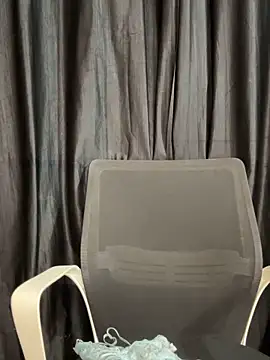 Diya Chopra online show from 11-28-25, 04:15