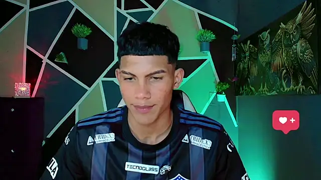 Damian latinxxx online show from 02-21-25, 07:56