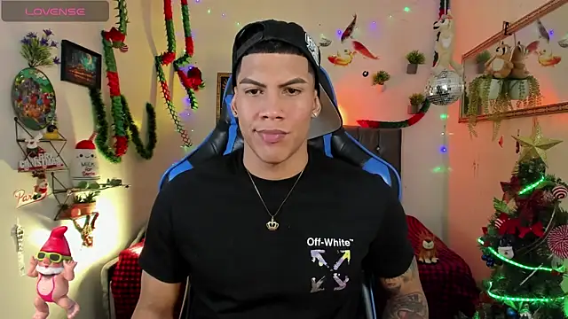 Damian latinxxx online show from 12-17-25, 03:12