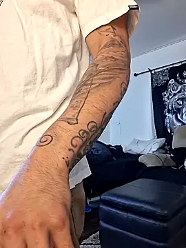 JohnnyDeep187 online show from 10-05-25, 11:57