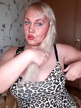 Snapshot of IsabellaBoni chatting on 11-29-25, 06:49 IsabellaBoni online show from 11-29-25, 06:49