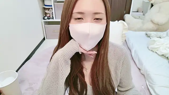 Snapshot of -SHINON- chatting on 12-23-24, 11:25 -SHINON- online show from 12-23-24, 11:25