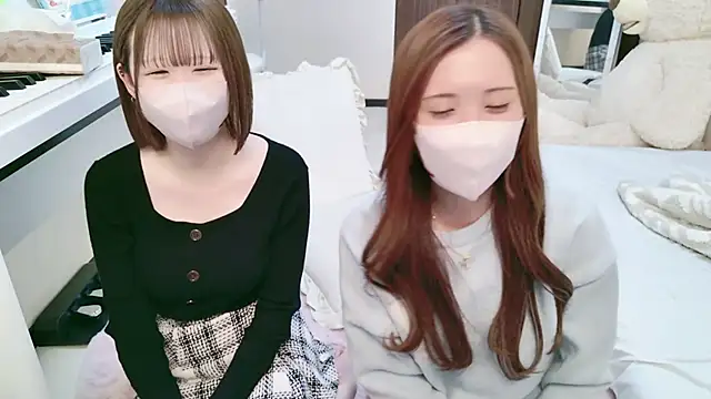 Snapshot of -SHINON- chatting on 12-27-24, 03:59 -SHINON- online show from 12-27-24, 03:59